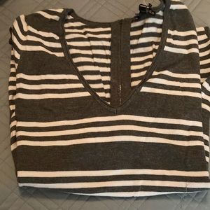 Gray top